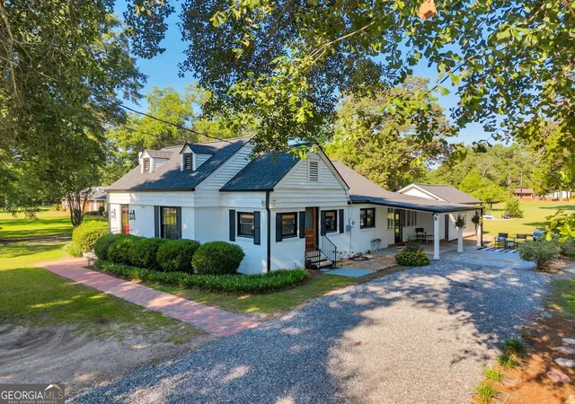 Photo 3 of Single family home for sale at 613 North 3rd St, Vienna, GA 31092 | MLS# 10805111 | Listing updated on 2026-09-11