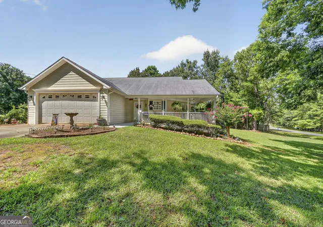 Photo 3 of Single family home for sale at 199 Harbor Dr, Eatonton, GA 31024 | MLS# 10821324 | Listing updated on 2026-09-28