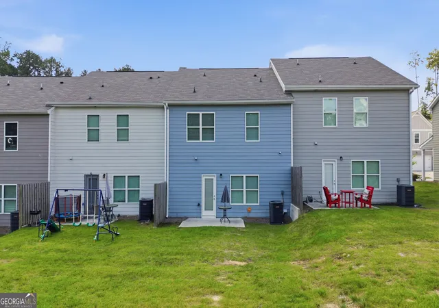 Photo 3 of Townhouse for sale at 7548 Knoll Hollow Rd, Lithonia, GA 30058 | MLS# 10831279 | Listing updated on 2026-09-05