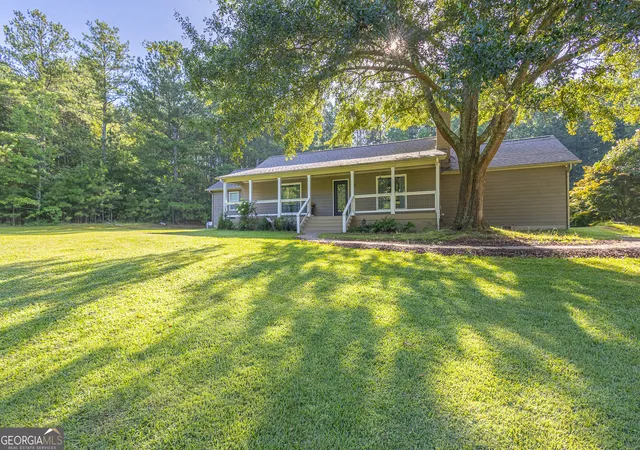 Photo 1 of Sale Pending at 2553 Daniel Rd, Villa Rica, GA 30180 | MLS# 10830634 | Listing updated on 2026-09-04