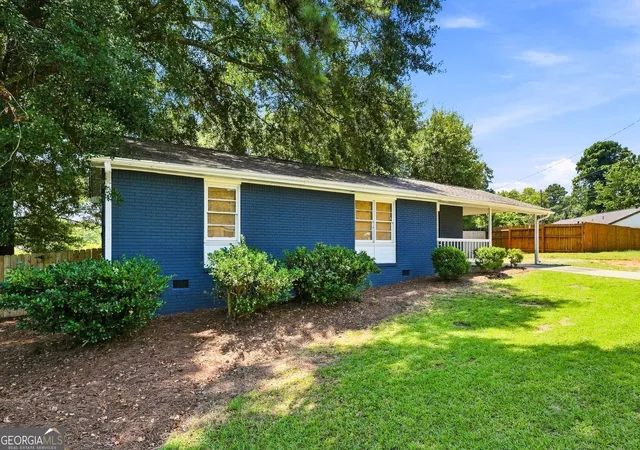 Photo 2 of Single family home for sale at 239 Hurt Rd Sw, Smyrna, GA 30082 | MLS# 10833918 | Listing updated on 2026-09-18