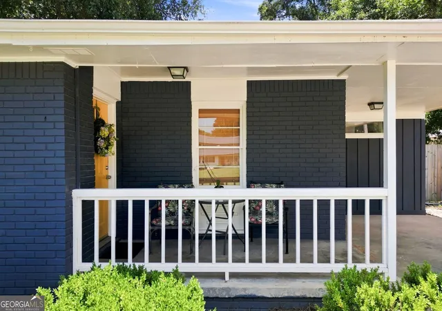 Photo 3 of Single family home for sale at 239 Hurt Rd Sw, Smyrna, GA 30082 | MLS# 10833918 | Listing updated on 2026-09-18