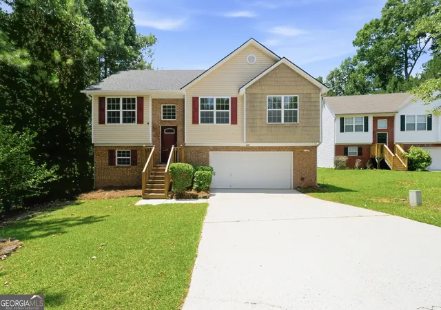 1st image of 549 Sycamore Dr, Jonesboro, GA 30238 | MLS# 10798876