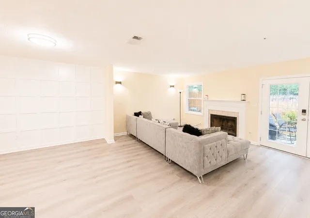 Photo 4 of Townhouse for sale at 2244 Wellington Cir, Lithonia, GA 30058 | MLS# 10829112 | Listing updated on 2026-09-04
