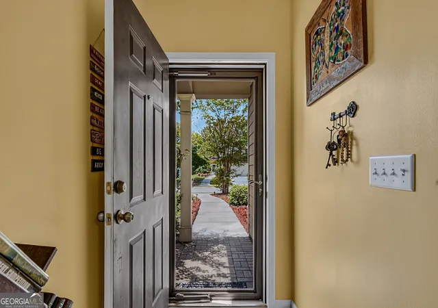 Photo 3 of Single family home for sale at 230 River Meadow Dr, Lagrange, GA 30241 | MLS# 10835124 | Listing updated on 2026-09-14