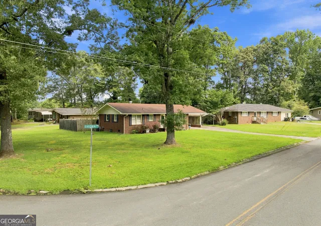 Photo 3 of Single family home for sale at 1 Eugenia Cir Nw, Rome, GA 30165 | MLS# 10822821 | Listing updated on 2026-09-18