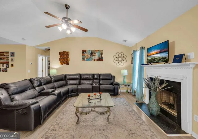 Photo 4 of Single family home for sale at 420 Stone Ridge Way, Covington, GA 30016 | MLS# 10816384 | Listing updated on 2026-08-17