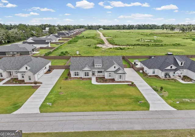 Photo 3 of Sale Pending at 6009 4H Club Rd, Lake Park, GA 31636 | MLS# 10808404 | Listing updated on 2026-08-24
