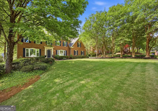 2nd image of 7525 S Spalding Lake Dr, Sandy Springs, GA 30350 | MLS# 10810949