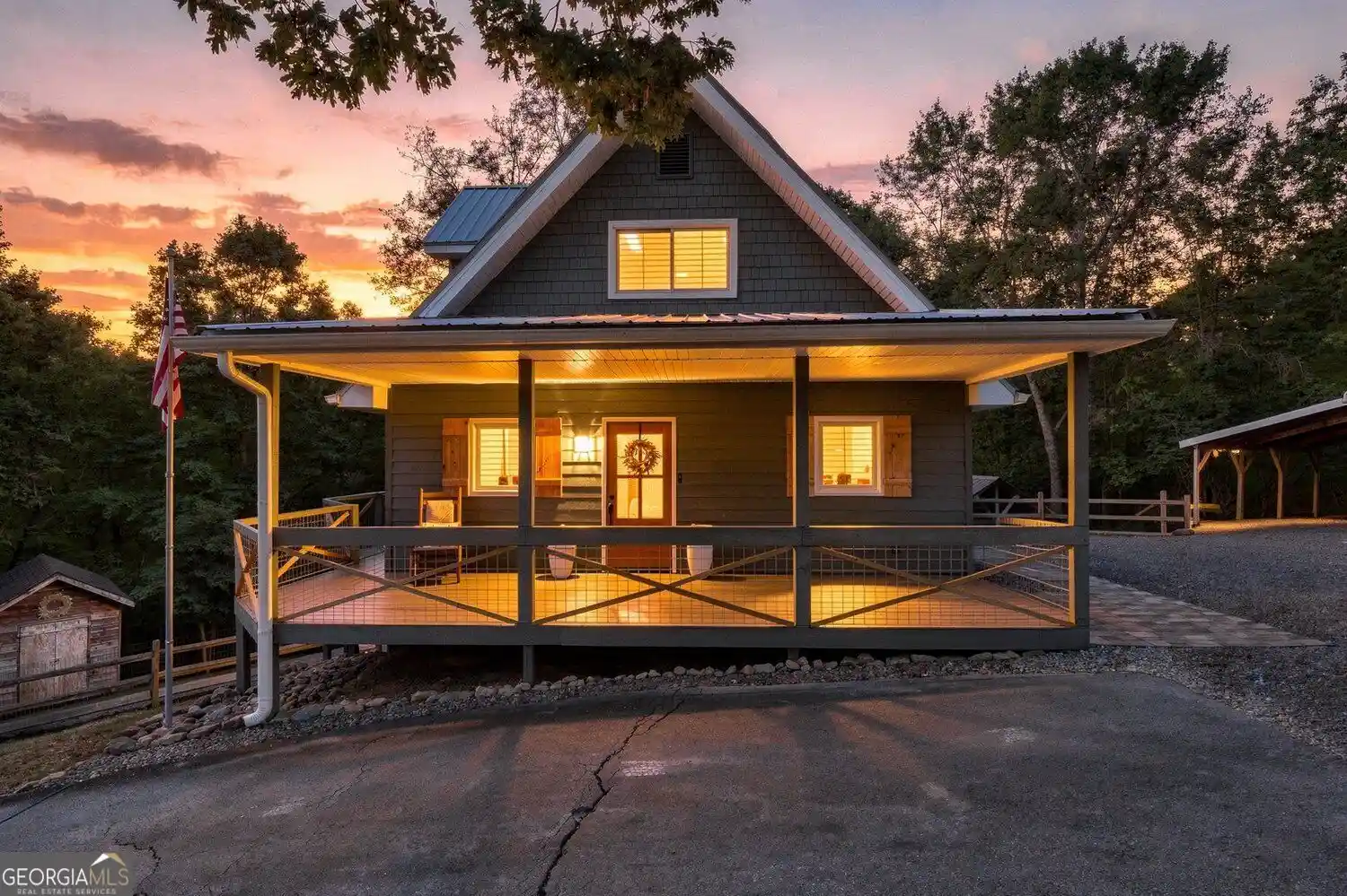 Photo 1 of Single family home for sale at 2079 Ivy Mountain Rd, Hiawassee, GA 30546 | MLS# 10869728 | Listing updated on 2026-10-22