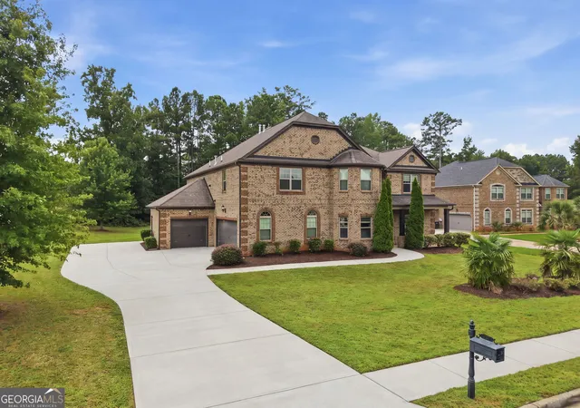 Photo 4 of Single family home for sale at 2801 Karras Cvs, Hampton, GA 30228 | MLS# 10805632 | Listing updated on 2026-09-18