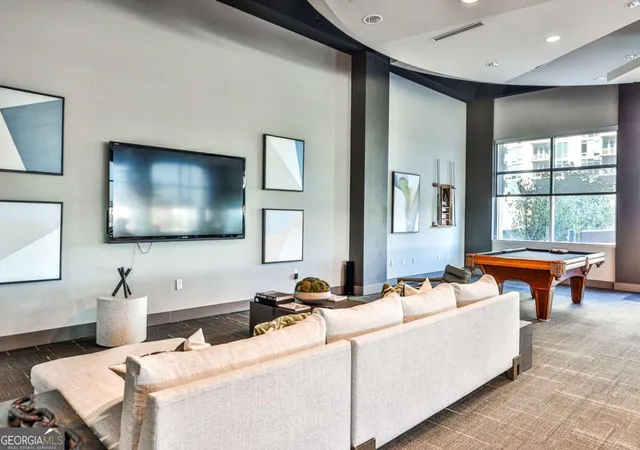 4th image of 250 Pharr Rd, Atlanta, GA 30305