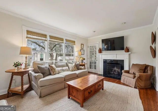 Photo 2 of Single family home for sale at 511 Wimbledon Rd Ne, Atlanta, GA 30324 | MLS# 10704201 | Listing updated on 2026-03-07
