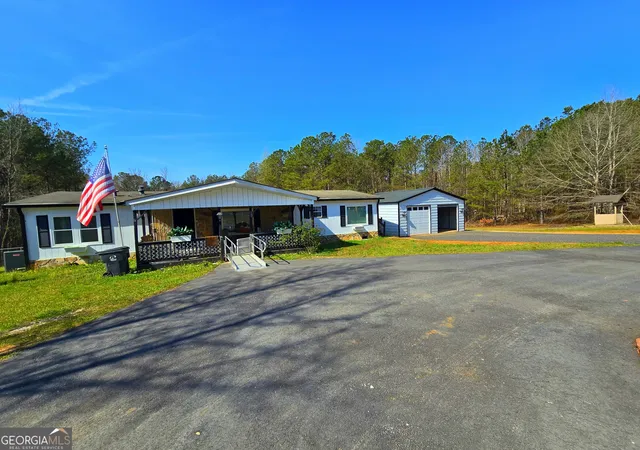 Photo 2 of Manufactured home for sale at 2001 Rocky Crk Rd, Mansfield, GA 30055 | MLS# 10801541 | Listing updated on 2026-08-07