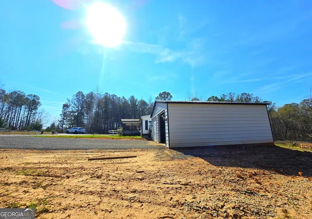 Photo 4 of Manufactured home for sale at 2001 Rocky Crk Rd, Mansfield, GA 30055 | MLS# 10801541 | Listing updated on 2026-08-07