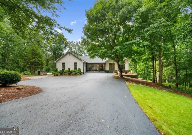 2nd image of 9040 Walnut Cove Ct, Gainesville, GA 30506 | MLS# 10801915