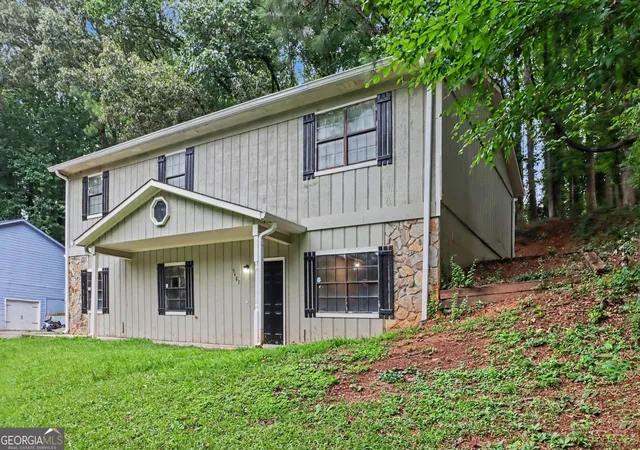 Photo 2 of Single family home for sale at 5487 Hall Cir, Union City, GA 30291 | MLS# 10807690 | Listing updated on 2026-08-16