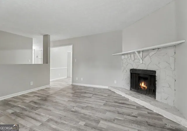 Photo 4 of Single family home for sale at 5487 Hall Cir, Union City, GA 30291 | MLS# 10807690 | Listing updated on 2026-08-16