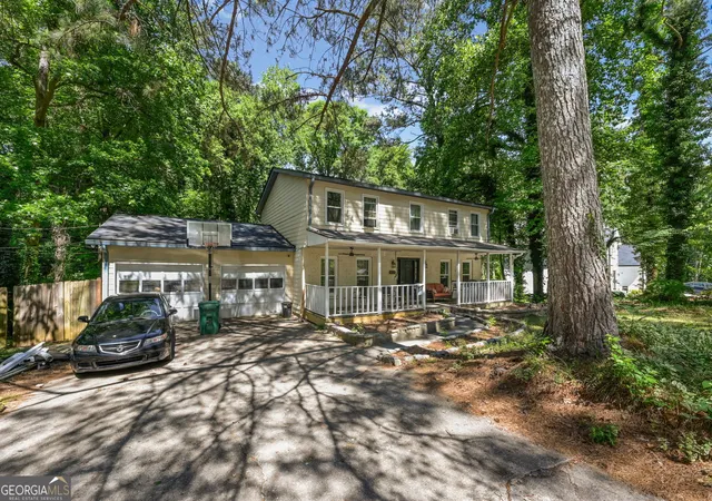 Photo 3 of Single family home for sale at 488 Allana Ct, Stone Mountain, GA 30087 | MLS# 10767347 | Listing updated on 2026-06-25