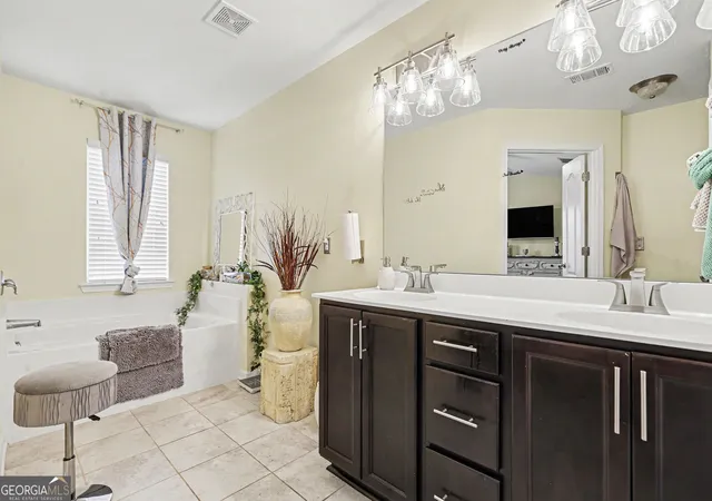 4th image of 5563 Radford Loop, Fairburn, GA 30213 | MLS# 10795641