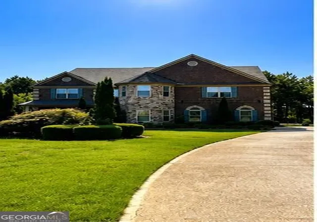2nd image of 2202 Golden Eagle Dr, Locust Grove, GA 30248 | MLS# 10818016