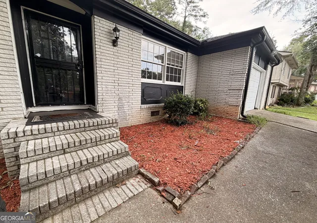 Photo 3 of Single family home for sale at 6451 Valley Dale Dr, Riverdale, GA 30274 | MLS# 10824578 | Listing updated on 2026-09-19