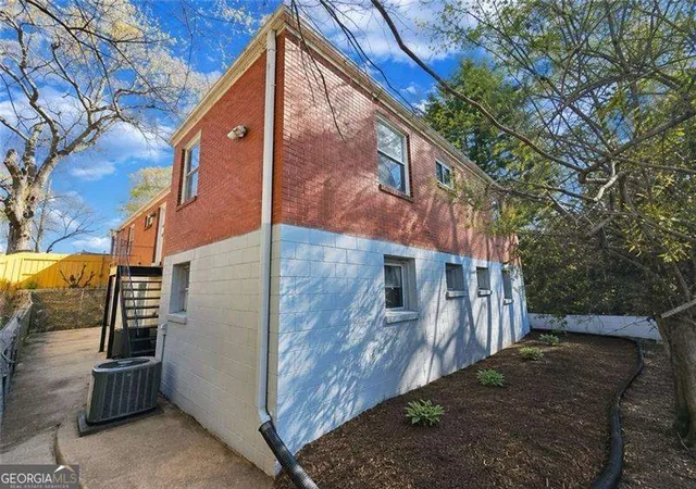 19th image of 1328 Sharon St Nw, Atlanta, GA 30314 | MLS# 10811569