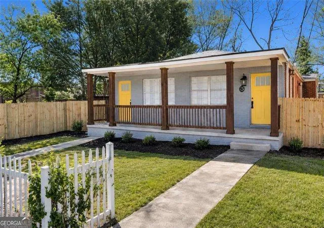 1st image of 1328 Sharon St Nw, Atlanta, GA 30314 | MLS# 10811569