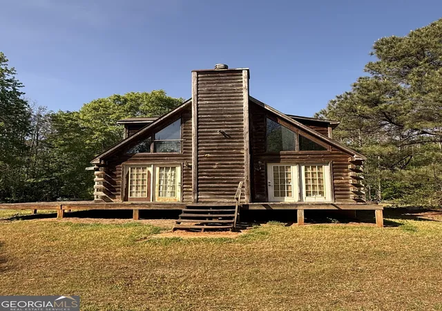Photo 3 of Single family home for sale at 2018 Star Point Rd, Carrollton, GA 30116 | MLS# 10828088 | Listing updated on 2026-10-08