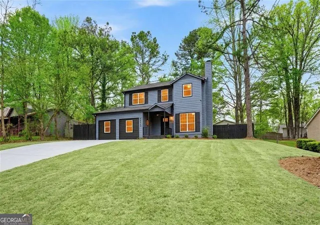 2nd image of 5432 Windfern Ct, Stone Mountain, GA 30088 | MLS# 10716448