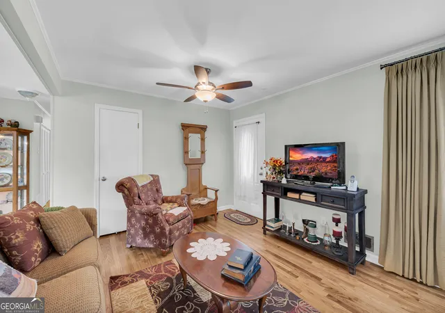 Photo 4 of Manufactured home for sale at 1229 Crestview Dr, Elberton, GA 30635 | MLS# 10834657 | Listing updated on 2026-09-17