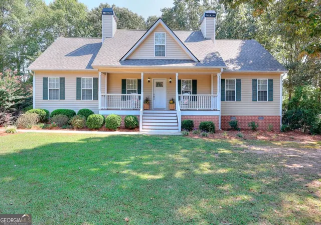 Photo 1 of Single family home for sale at 25 Browning Shoals Rd, Social Circle, GA 30025 | MLS# 10825650 | Listing updated on 2026-09-16