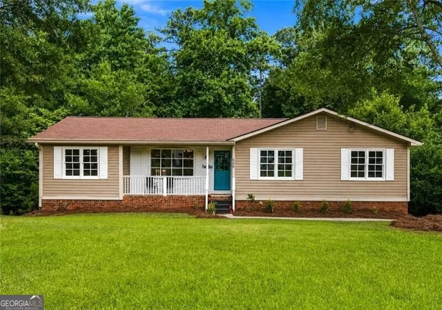 Photo 1 of Single family home for sale at 549 Rivercrest Dr, Woodstock, GA 30188 | MLS# 10821145 | Listing updated on 2026-09-19