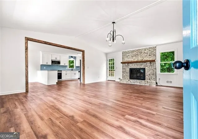 Photo 3 of Single family home for sale at 549 Rivercrest Dr, Woodstock, GA 30188 | MLS# 10821145 | Listing updated on 2026-09-19