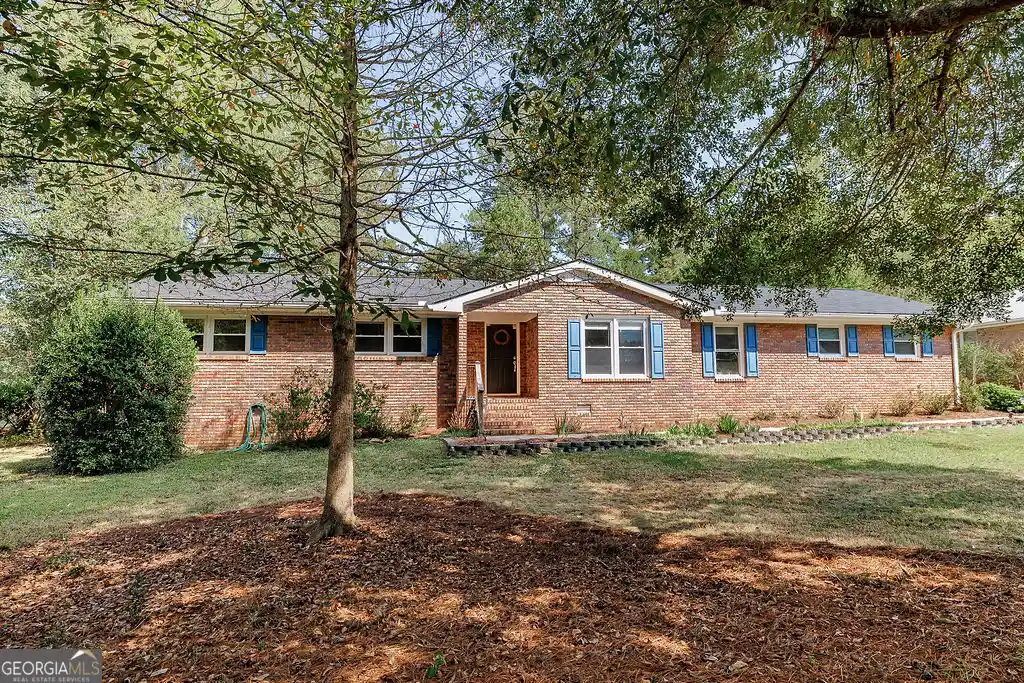 Photo 1 of Sale Pending at 525 Cedar Crk Dr, Athens, GA 30605 | MLS# 10852129 | Listing updated on 2026-10-29