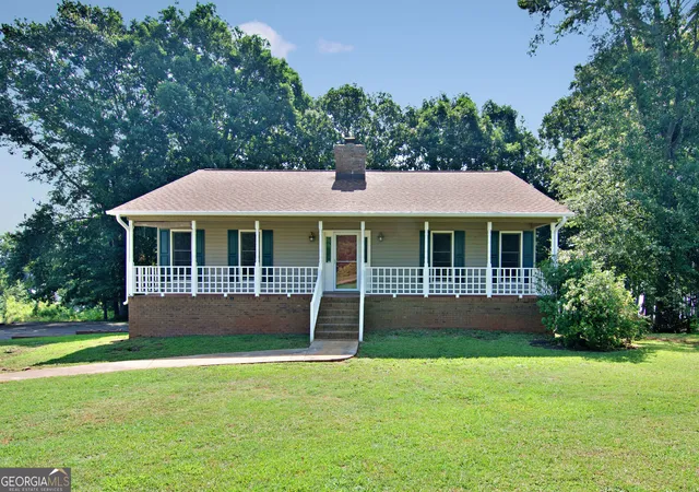 Homes for sale in Townville, SC | 108 Windy Pt N, Townville, SC 29689 | MLS# 10797555
