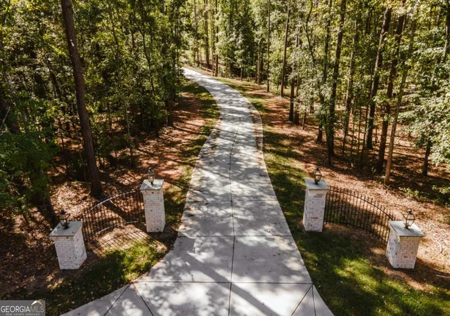 Photo 3 of Mansion for sale at 1180 Allgood Rd, Athens, GA 30606 | MLS# 10716300 | Listing updated on 2026-09-13