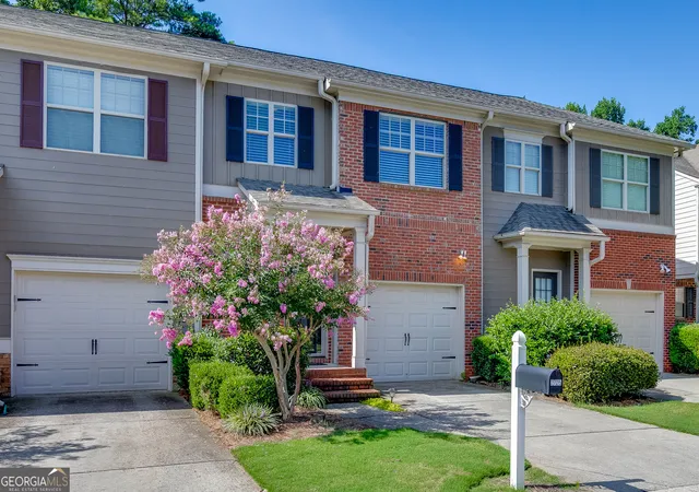 Photo 3 of Condo for sale at 2725 Maple Park Pl, Cumming, GA 30041 | MLS# 10829829 | Listing updated on 2026-09-20