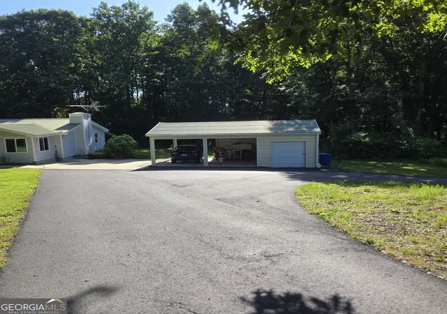 3rd image of 1312 Fairview School Rd, Demorest, GA 30535 | MLS# 10809037