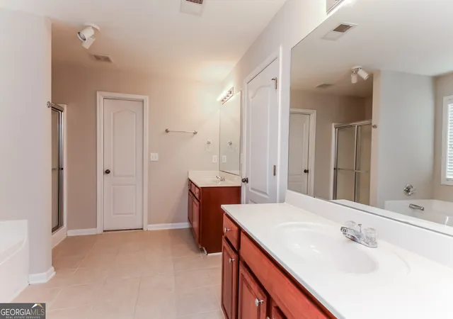 Photo 18 of Single family home for sale at 2581 Bald Cypress Dr, Braselton, GA 30517 | MLS# 10793869 | Listing updated on 2026-09-05
