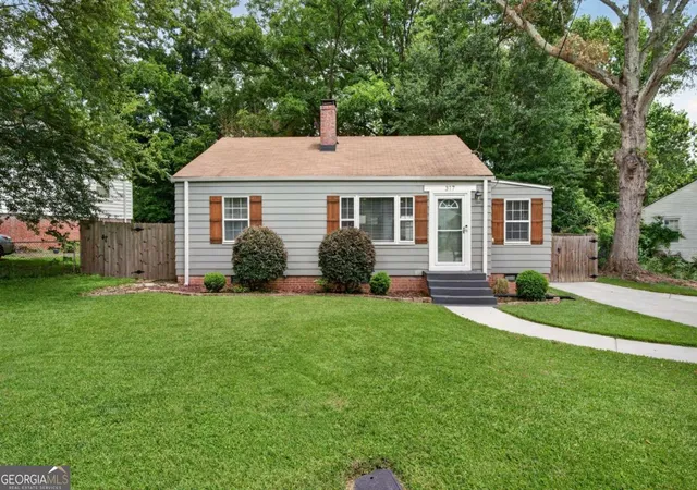Photo 1 of Sale Pending at 317 Phillips Dr Se, Marietta, GA 30060 | MLS# 10828734 | Listing updated on 2026-09-16