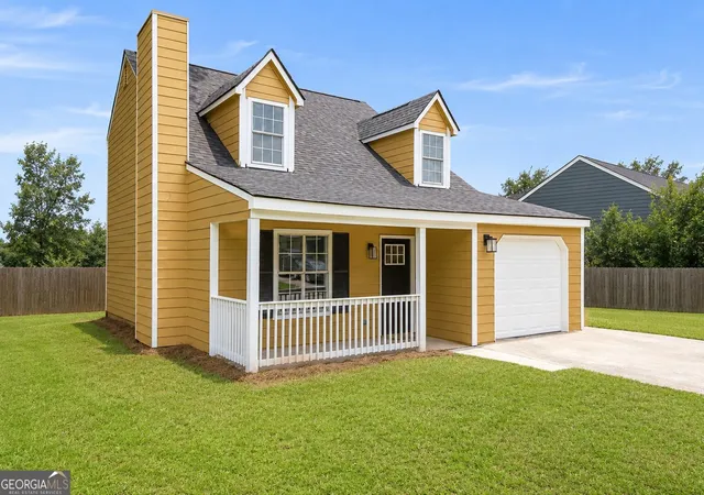 Homes for sale in Stone Mountain, GA | 1044 Autumn Crest Ct, Stone Mountain, GA 30083 | MLS# 10793990