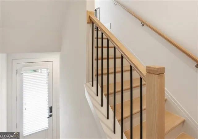 4th image of 1171 State St Nw #UNIT B, Atlanta, GA 30318 | MLS# 10759340