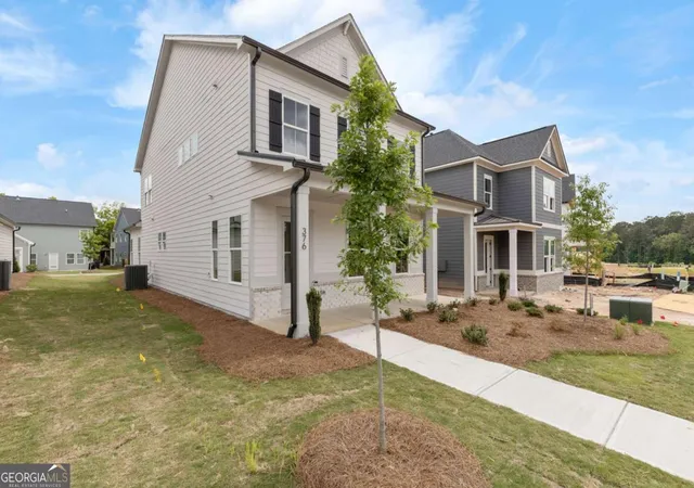 2nd image of 376 Summerville Ln, Athens, GA 30606 | MLS# 10804360