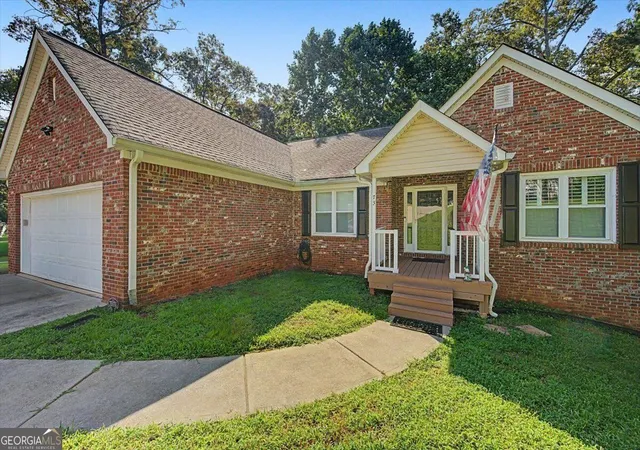 Photo 2 of Single family home for sale at 73 Victorian Ct, Dallas, GA 30157 | MLS# 10830653 | Listing updated on 2026-09-14