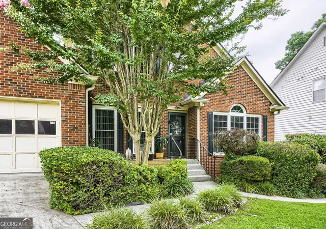 Photo 2 of Single family home for sale at 235 Saddle Brg Dr, Johns Creek, GA 30022 | MLS# 10794032 | Listing updated on 2026-09-07