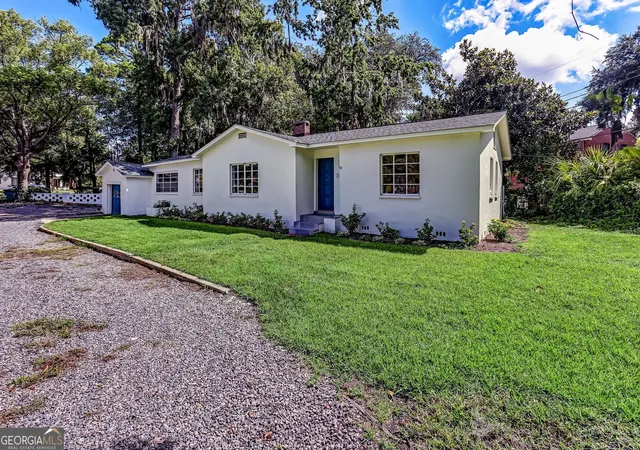 Photo 2 of Single family home for sale at 1928 Skidaway Rd, Savannah, GA 31404 | MLS# 10766754 | Listing updated on 2026-06-01
