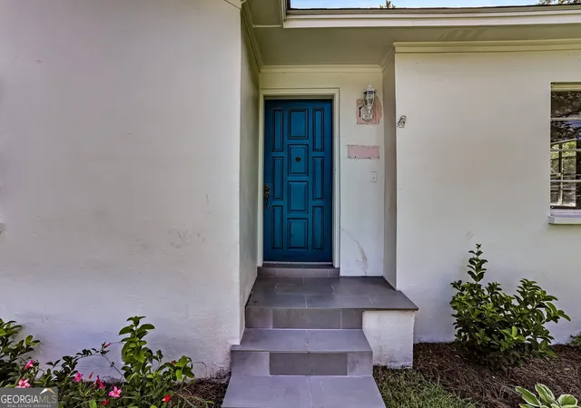Photo 3 of Single family home for sale at 1928 Skidaway Rd, Savannah, GA 31404 | MLS# 10766754 | Listing updated on 2026-06-01