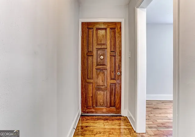 Photo 4 of Single family home for sale at 1928 Skidaway Rd, Savannah, GA 31404 | MLS# 10766754 | Listing updated on 2026-06-01