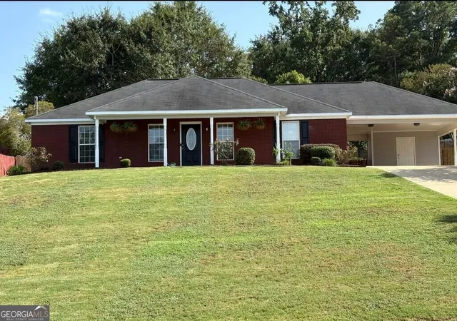 Photo 3 of Single family home for sale at 54 Lee Rd #2108, Phenix City, AL 36870 | MLS# 10828378 | Listing updated on 2026-09-20